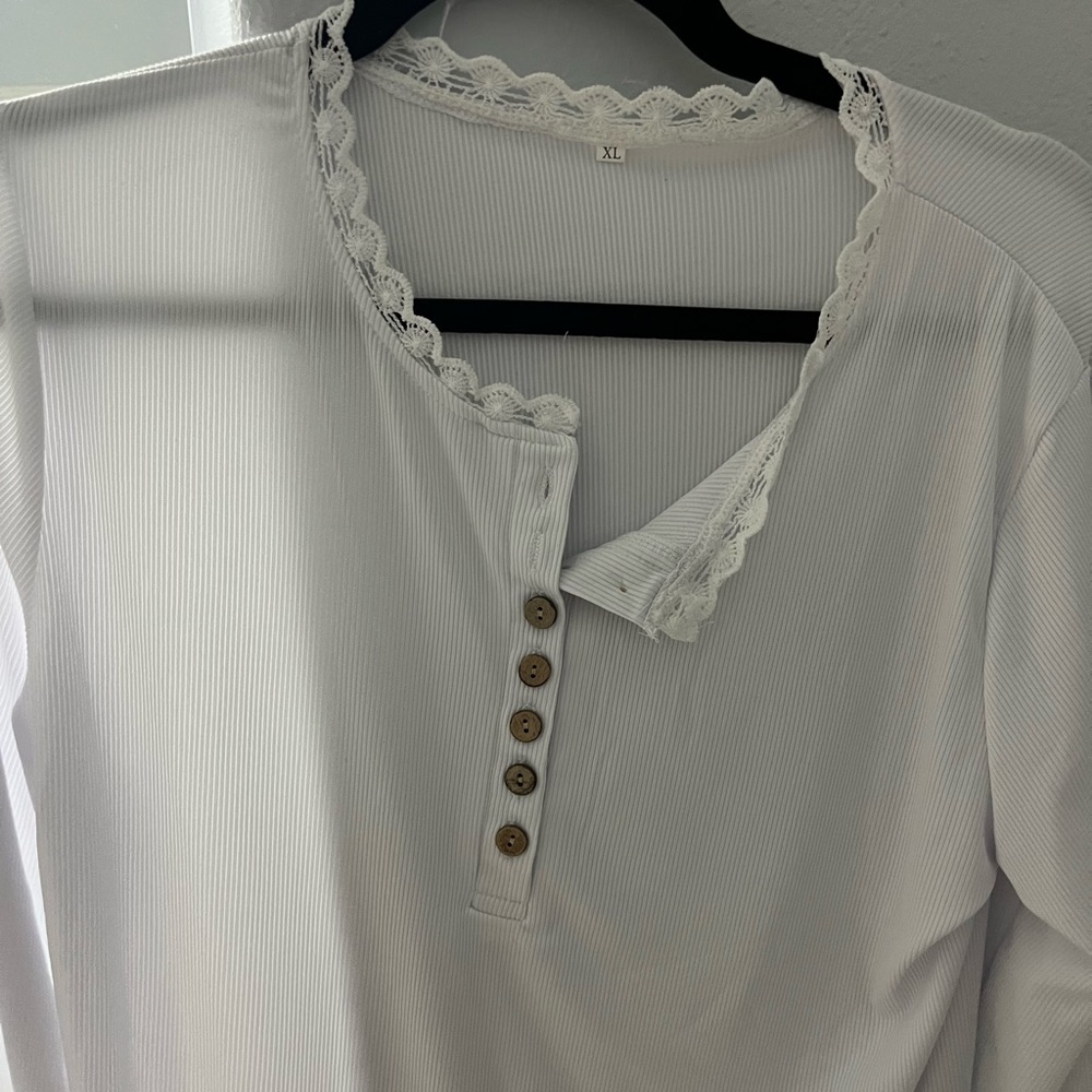 NWOT Henley